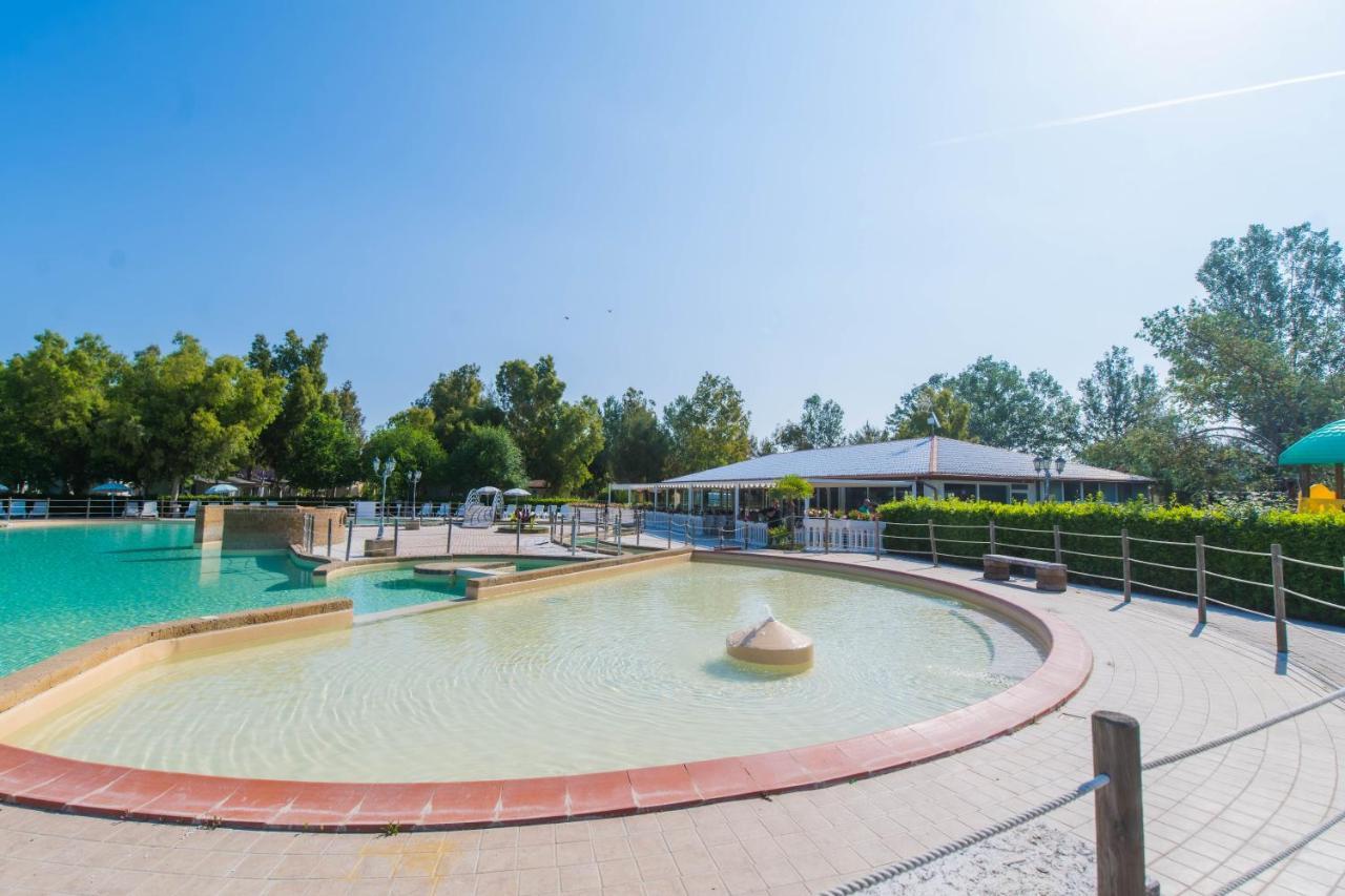 Camping Le Palme Marina Di Bibbona Eksteriør bilde